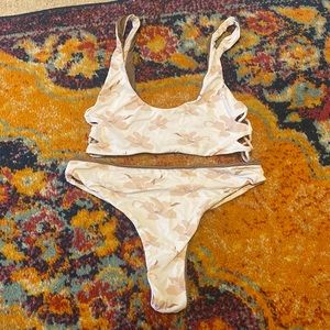 Acacia Hunter + Brazil set in Washed Aloha